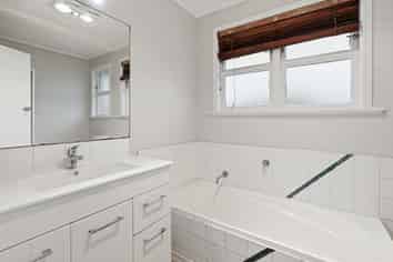 56 Fairview Road, Western Heights