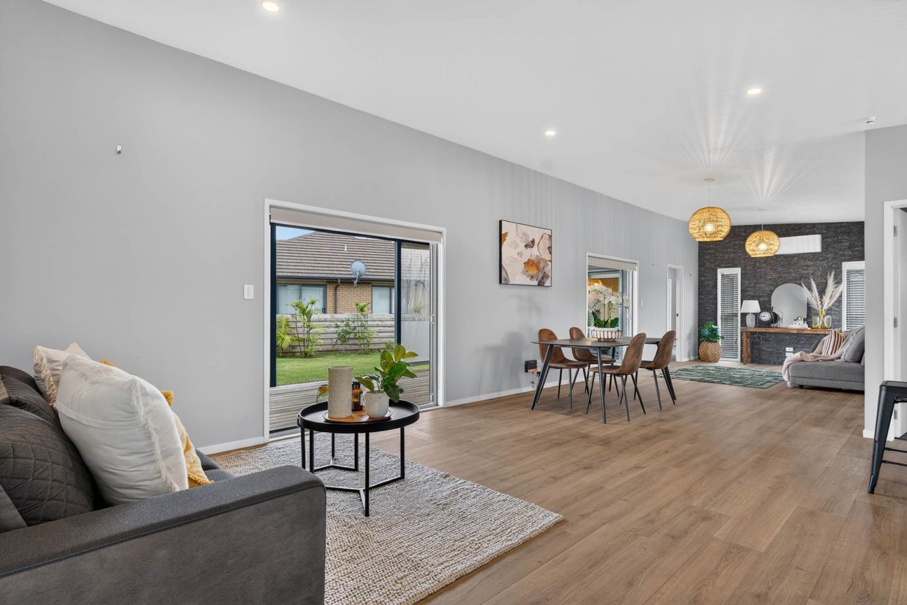 House in Mangawhai Heads - More