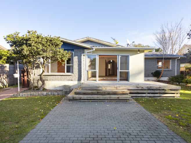 79 Gilbass Avenue, Hamilton Lake