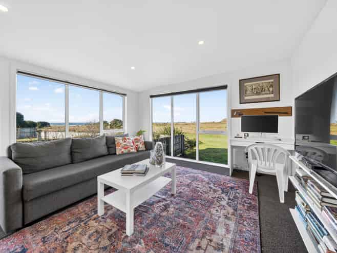 5 Harapaki Road, Riversdale Beach