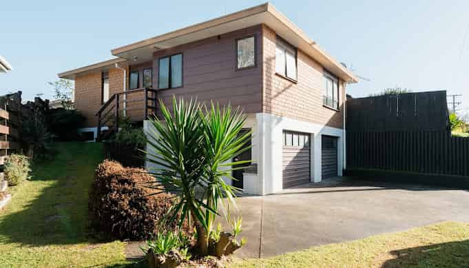 166 Otumoetai Road, Brookfield