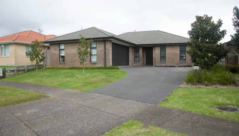 7 Tarn Close, Pyes Pa