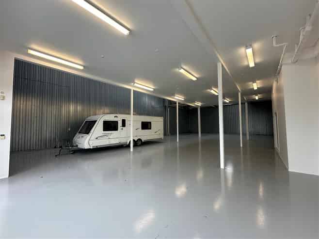 Prime Mt Wellington Warehouse with Excellent Access