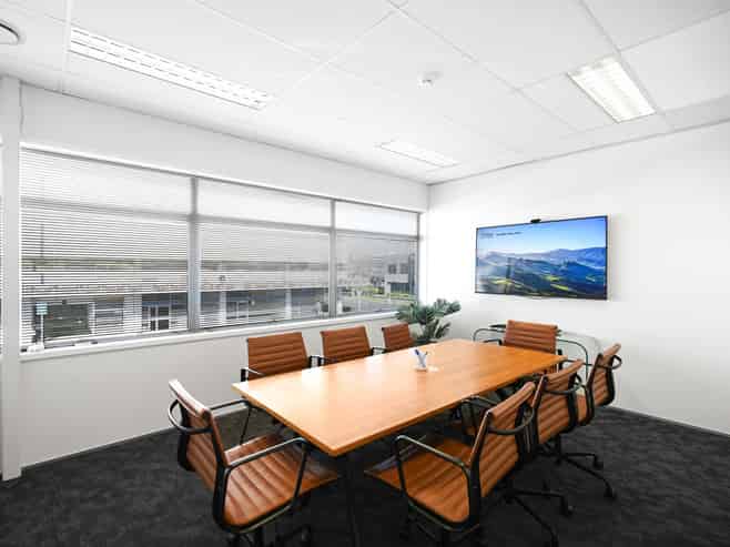 Quality CBD office with ample parking