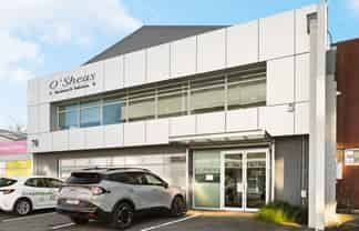 Quality CBD office with ample parking
