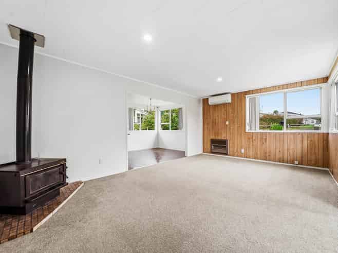16A Mclean Avenue, Papatoetoe