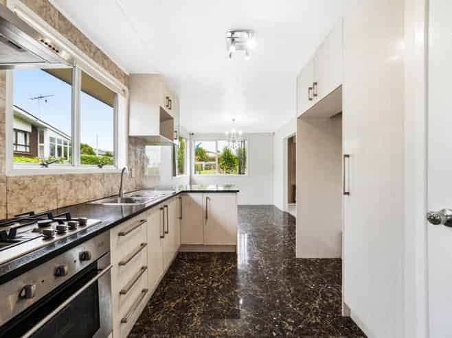 16A Mclean Avenue, Papatoetoe