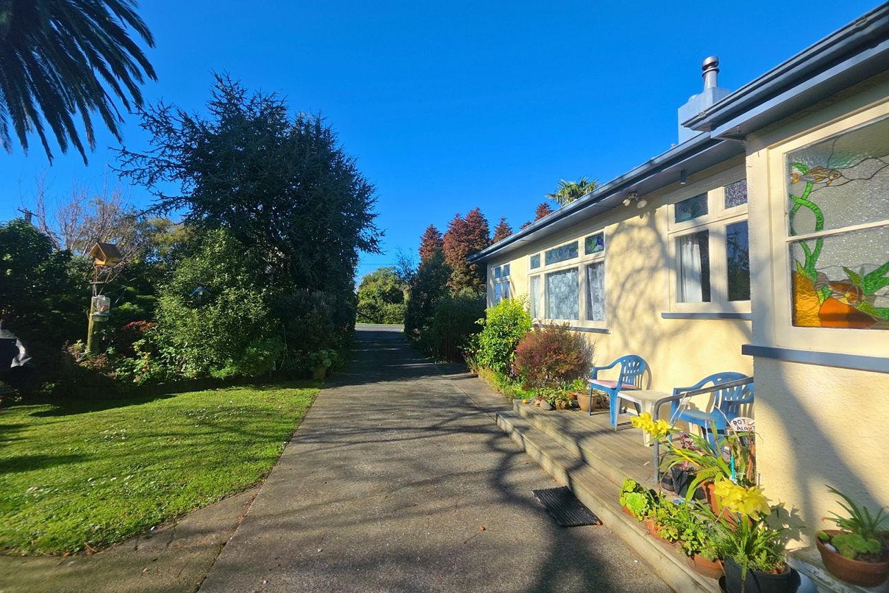 Hidden Garden Paradise on 2,343m² - Vista 2