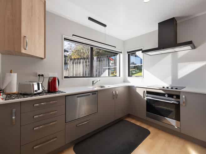 17 Huia Avenue, Forest Lake