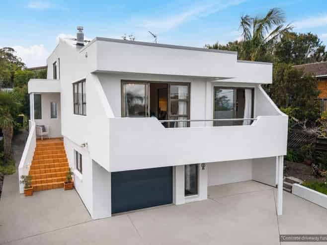 43 Killarney Avenue, Torbay