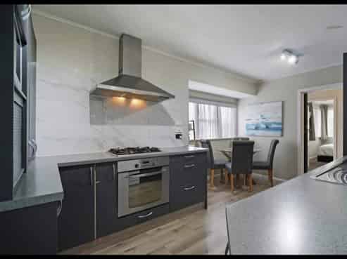 111 Porchester Road, Papakura