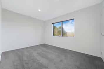 2/206E Tawa Road, Kumeu