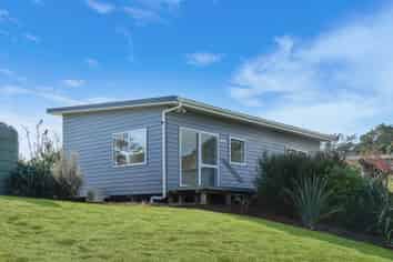 2/206E Tawa Road, Kumeu