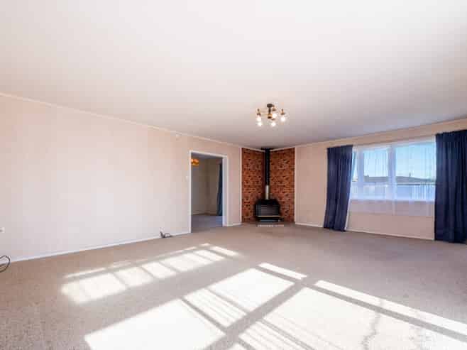 21 Cranby Crescent, Onekawa
