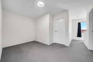 18b Addington Avenue, Manurewa