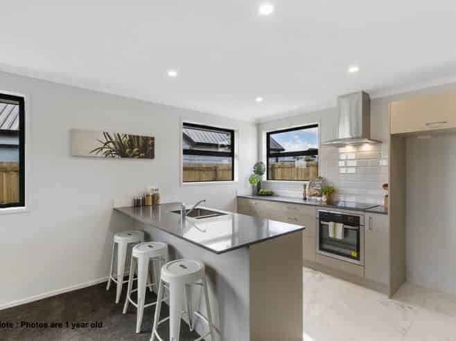 34 Twin Parks Rise, Papakura