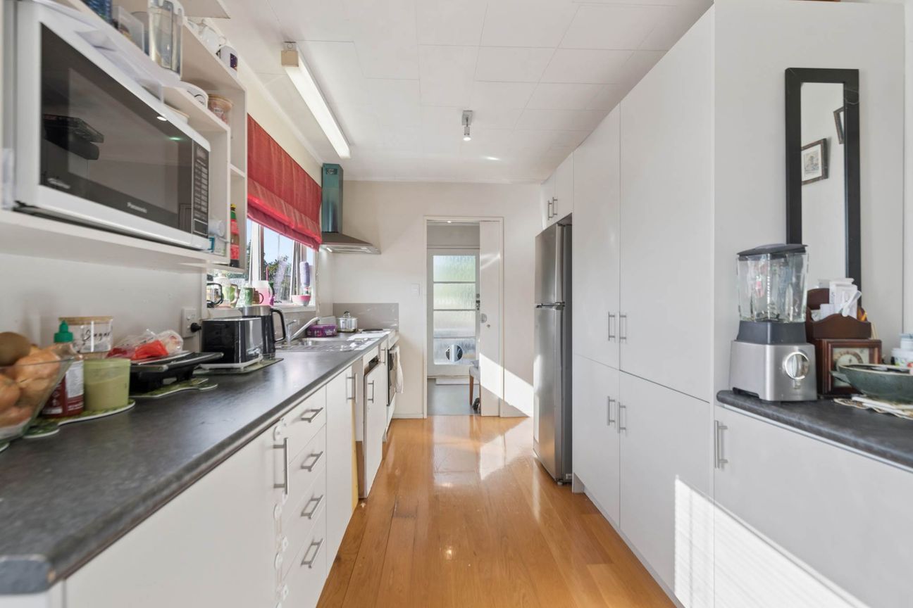 Private, Peaceful & Convenient Living - Więcej