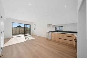 10C Clendon Place, Manurewa