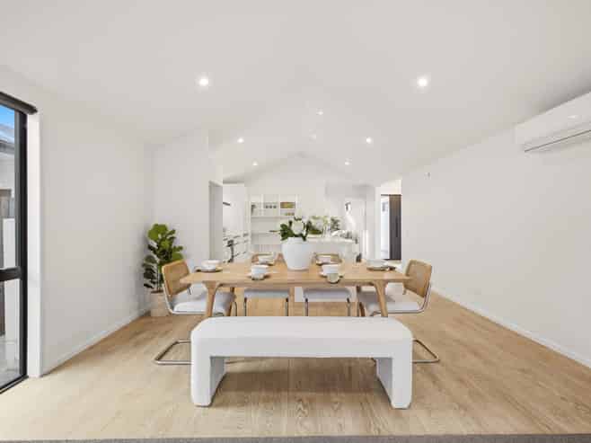 94 Sarabande Avenue, Papanui