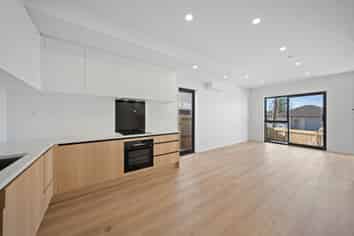 10D Clendon Place, Manurewa