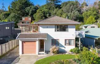 16 Arkles Strand, Arkles Bay