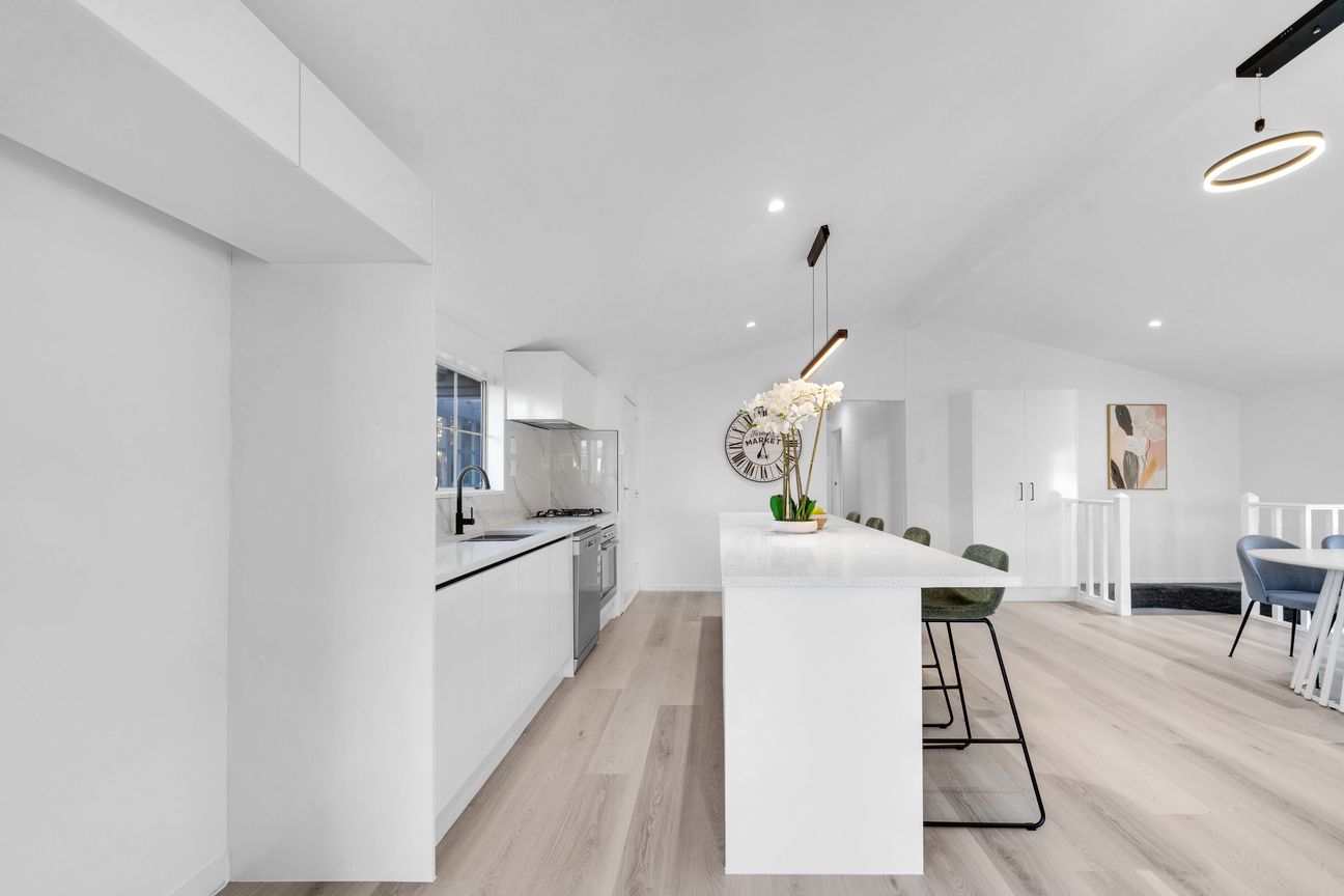 Urgent Sale - Present Your Offer Today! - Altro