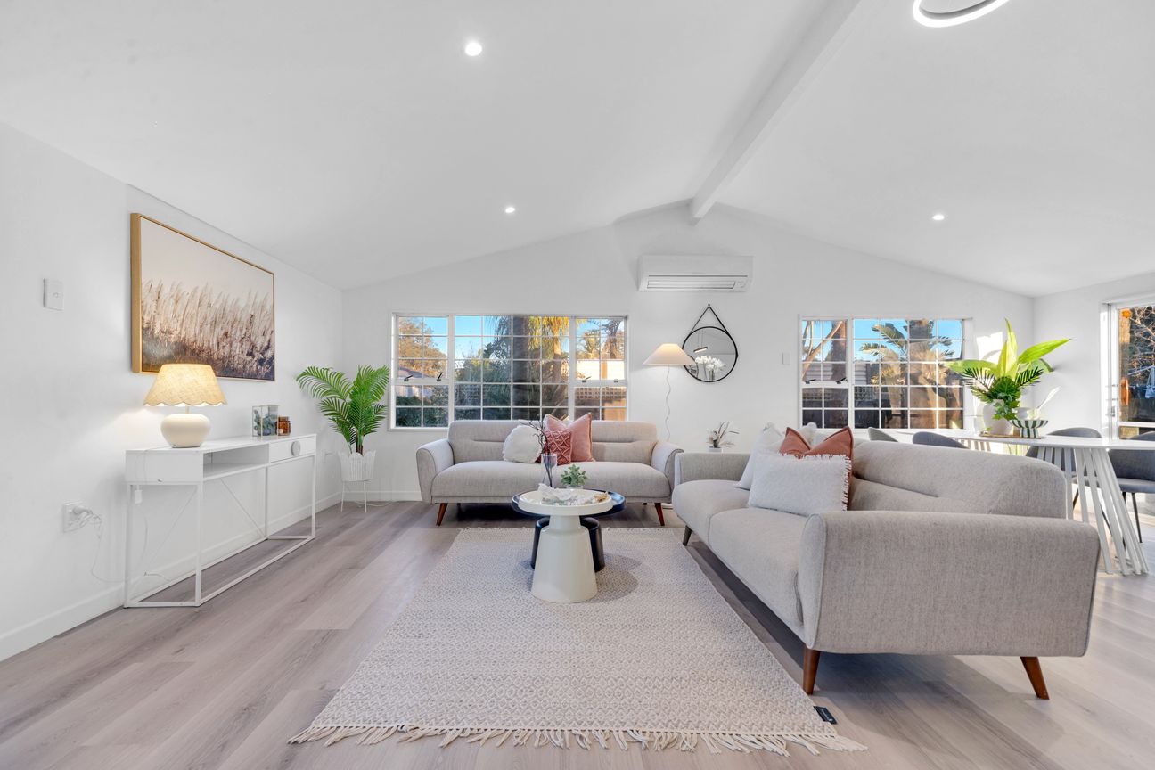 Urgent Sale - Present Your Offer Today! - Vista 3