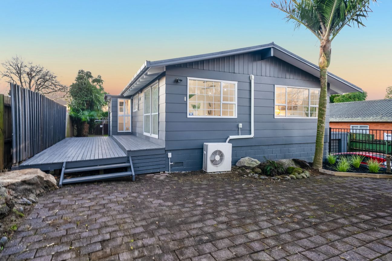 Urgent Sale - Present Your Offer Today! - Vista 6