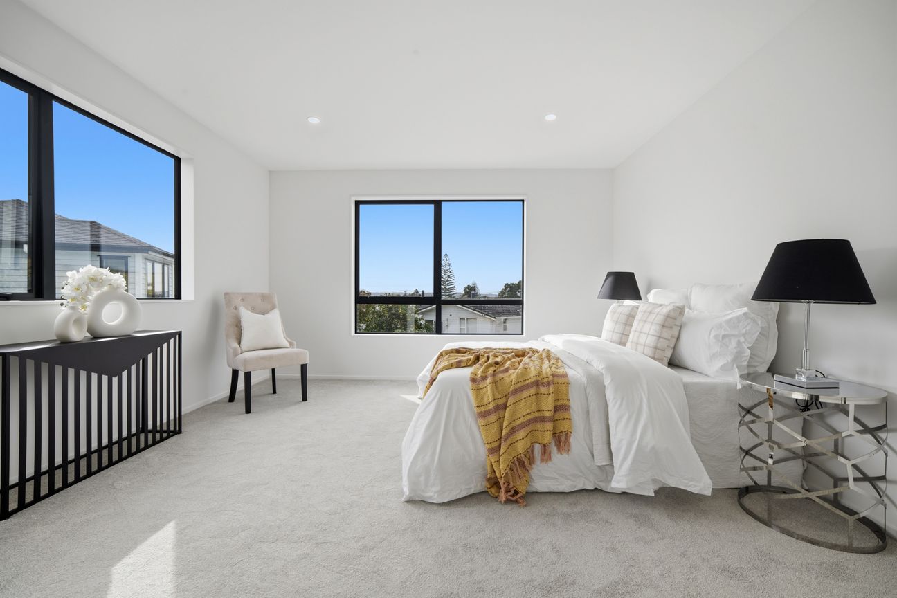 Brand New Standalone with Easy Motorway Access - Meira
