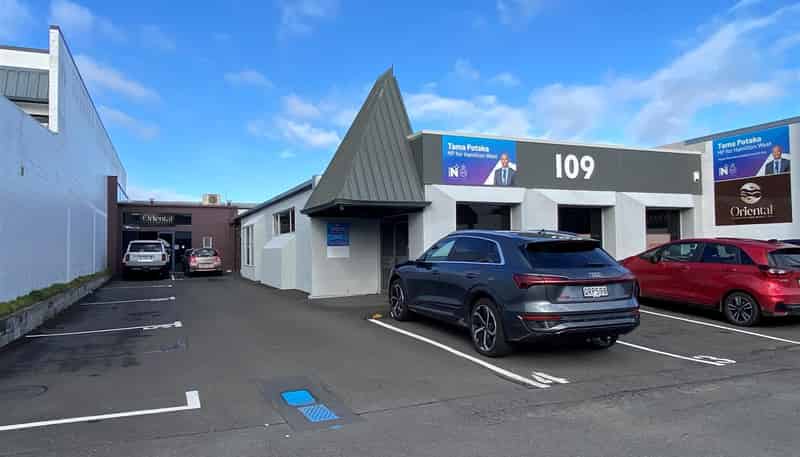  Front Right Tenancy, 109 Rostrevor Street, Hamilton Central