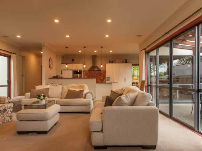 63 Rowesdale Drive, Ohauiti