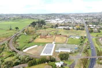 Available Now – Affordable Yard & Warehouse Space