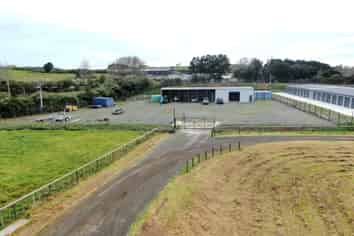 Available Now – Affordable Yard & Warehouse Space