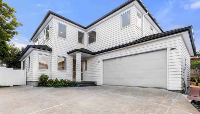 2/8 Varlene Terrace, Forrest Hill