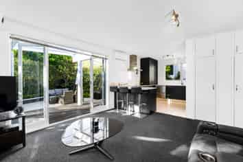 15a Campbell Road, Takapuna