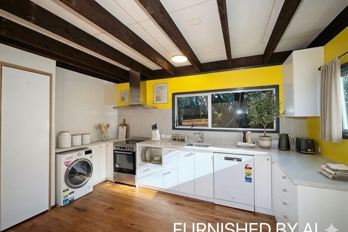 Sunny Spacious 4-Bedroom Family Home with Views - Więcej