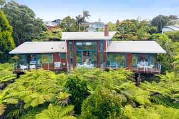 3 Ben James Drive, Hillsborough