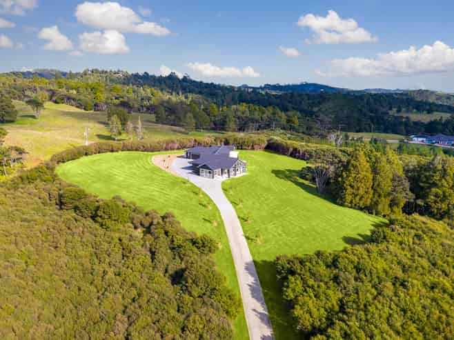 99 Mokoroa Valley Road, Waitakere