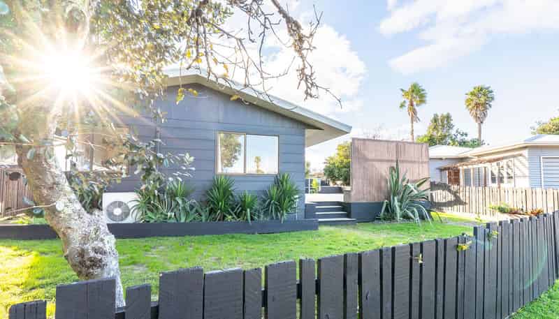 6A Lyn Grove, Papamoa