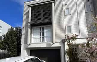 111 Barbarich Drive, Stonefields