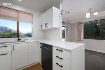 251 Larnach Road, Waverley
