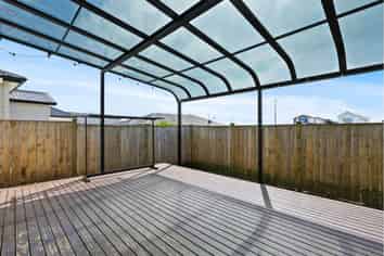 12 Korowhiti Road, Clarks Beach