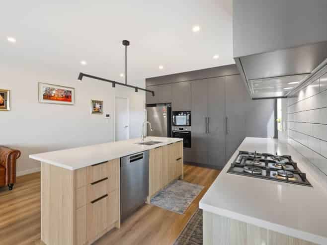 12 Korowhiti Road, Clarks Beach