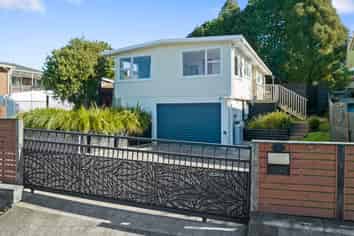 1A Talavera Place, Te Atatu South