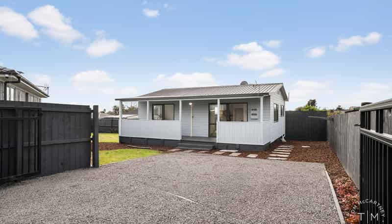 11 Darnell Crescent, Clover Park