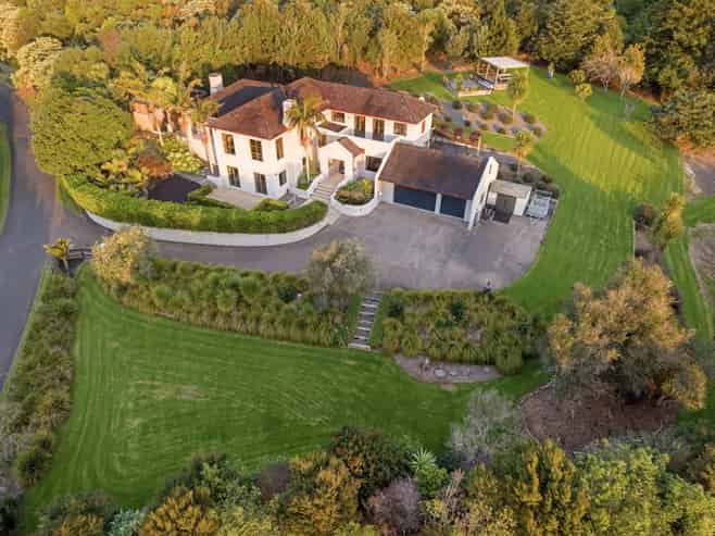 498 Redoubt Road, Flat Bush
