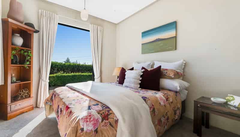 498 Redoubt Road, Flat Bush