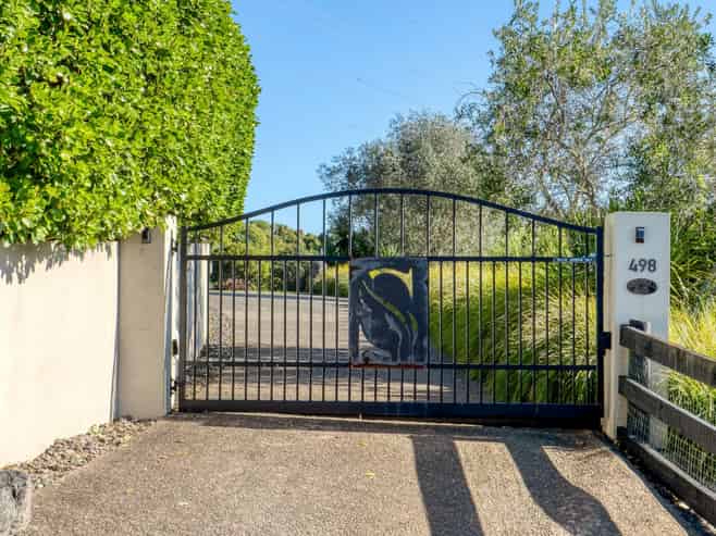 498 Redoubt Road, Flat Bush