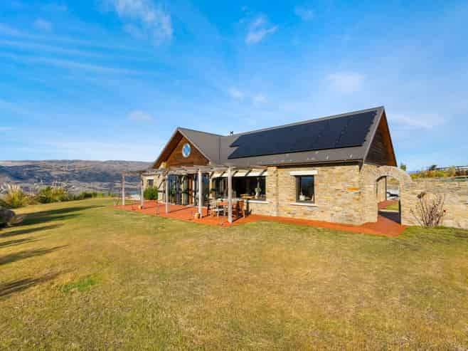 1 Macmillan Lane,  Mount Pisa, Cromwell
