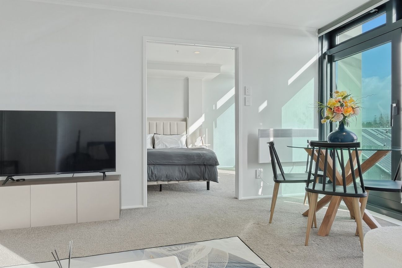 Furnished Apartment with Pool Views & Secure Parking - Widok 3